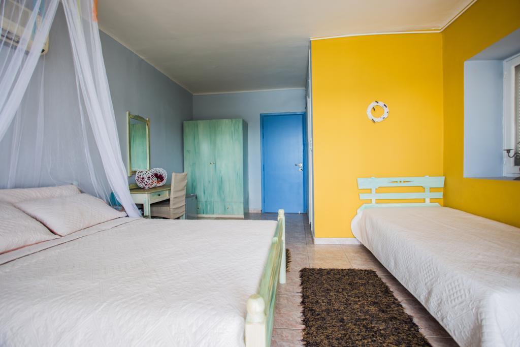 Hotel Assini Beach טולון חדר תמונה